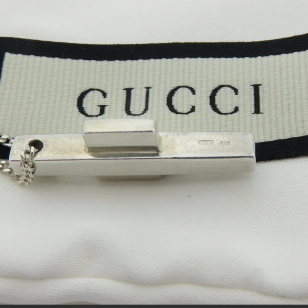 Gucci Luxury Cross ✝️ Sterling Silver Necklace - Picture 4 of 5